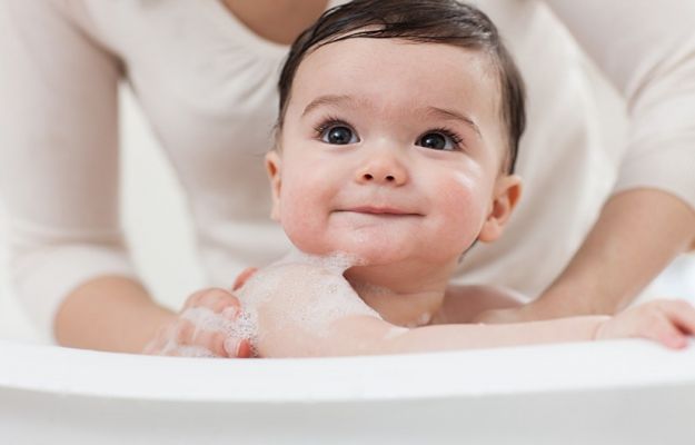 Sữa tắm và gội em bé G&H Baby Hair & Body Shampoo (400ml) 